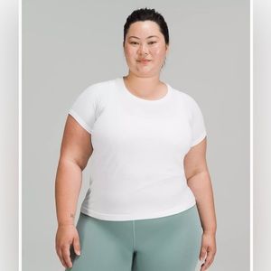 Swiftly Tech Short-Sleeve Shirt 2.0
Race Length- Size 8